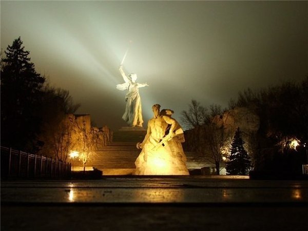 Волгоград – город, которым мы гордимся.Главной достопримечательностью, архитектурной доминантой, ... - 7