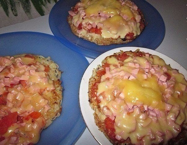 МОЛНИЕНОСНАЯ КАРТОФЕЛЬНАЯ ПИЦЦА НА СКОВОРОДКЕ! Приготовь пиццу за 10 минут! Ингредиенты: Для основы ...