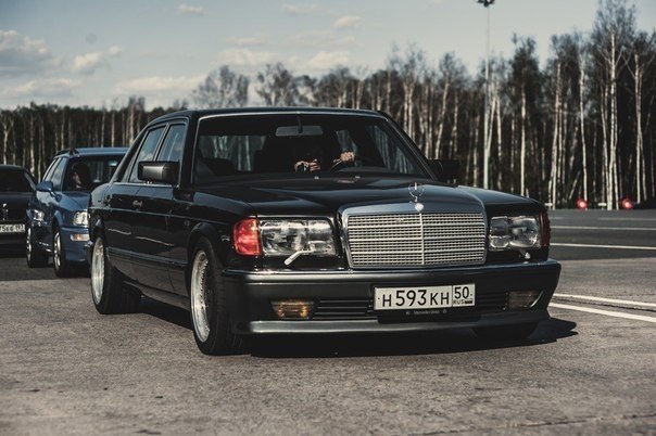 Mercedes-Benz W126