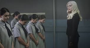 Уровень 16 (2019).Жанр: фантастика Шестнадцатилетняя Вивьен оказалась в ловушке в Академии Весталис, ... - 2