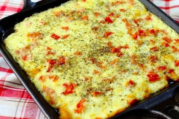 Печеный сыр с помидорами к завтраку.ИНГРЕДИЕНТЫ:сыр сулугуни 350 гпомидоры 1 шт.орегано сушеный 2 ...