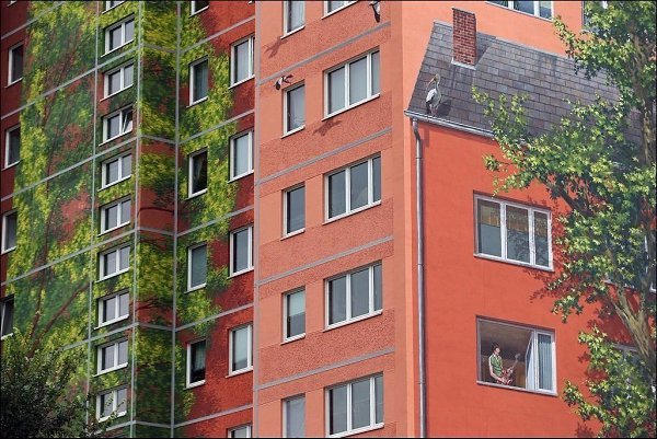 Расписной дом.Берлин. Этот дом называется «Wohngenossenschaft Soldaritaet coop». Вся его фасадная ... - 3