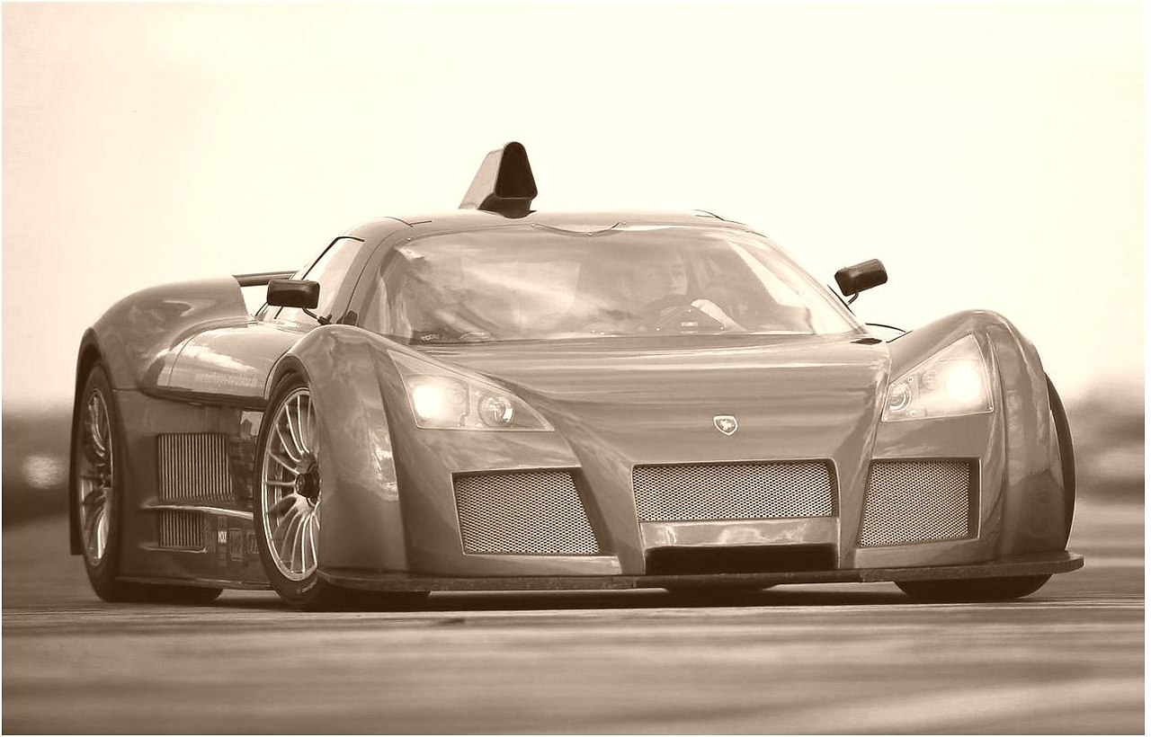 Gumpert Apollo R