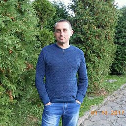 OLEG, 43, 