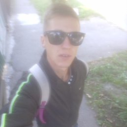 Andrei, 27, 