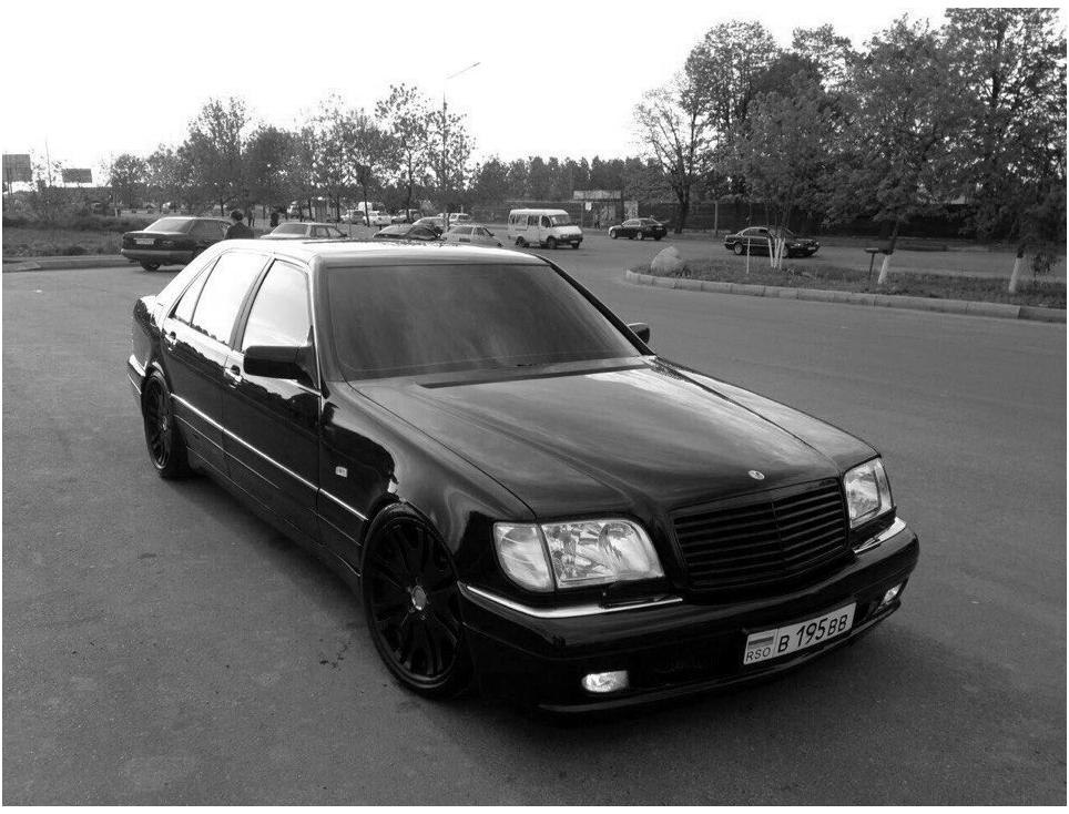 Mercedes-Benz S-Class W140