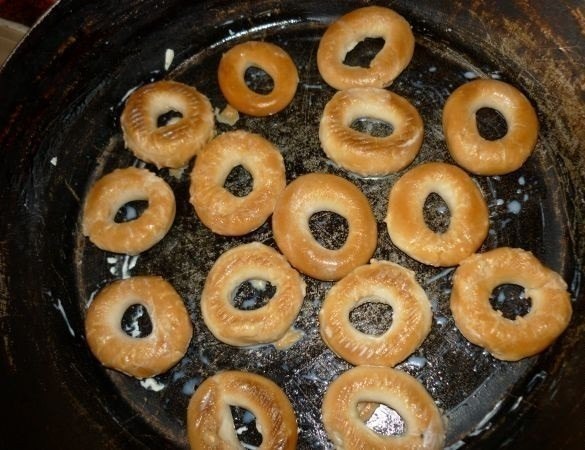 Фаршированные сушки. Такие сушки являются довольно оригинальной закуской. Их можно сделать к любому ... - 6