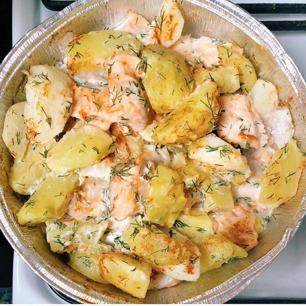 ОБЕД НЕВЕРОЯТНО ВКУСНЫЙ.Картофель на ПП можно даже худеющим картофель 500г филе форели 300г сметана ...