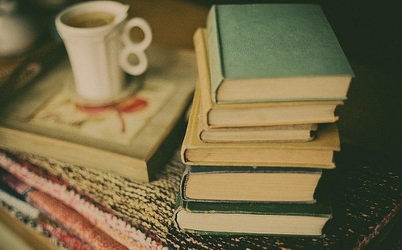 1. «Никогда не ешьте в одиночку» Кейта Феррацци.Каждый бизнесмен сталкивается с вопросом, как ...