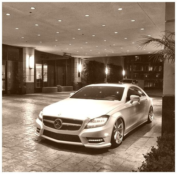 Mercedes-Benz CLS550
