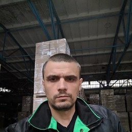 Kirill, 39 , 