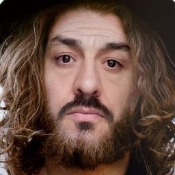 ���� &Ouml;Zg&uuml;r, ������, 36 ��� - ��������� 19 ������ 2018