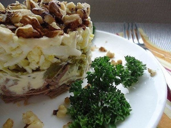 КУБИТЕ. Одно из самых вкусный блюд греческой кухни! 1) слоеное тесто. 2) курица. Курицу порезать на ...