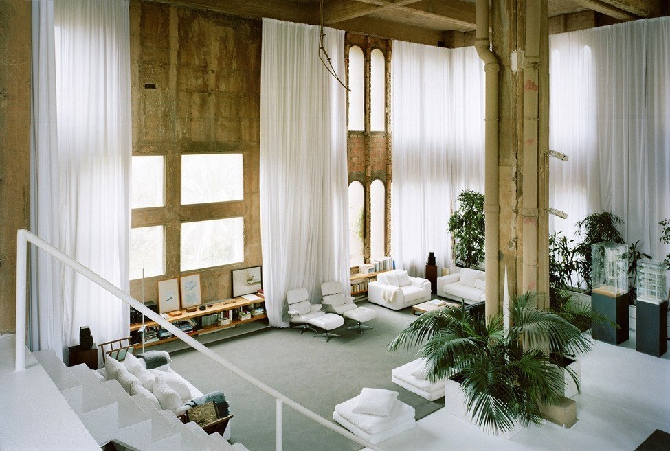      Ricardo Bofill.    , ... - 5