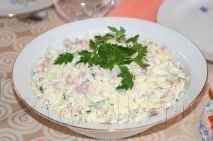 Салат «Неженка» .Вкусный праздничный салатик, нежный, но пикантный за счет ... - 6