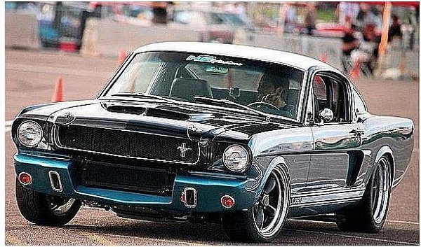 Ford Mustang Fastback 1965 - 4