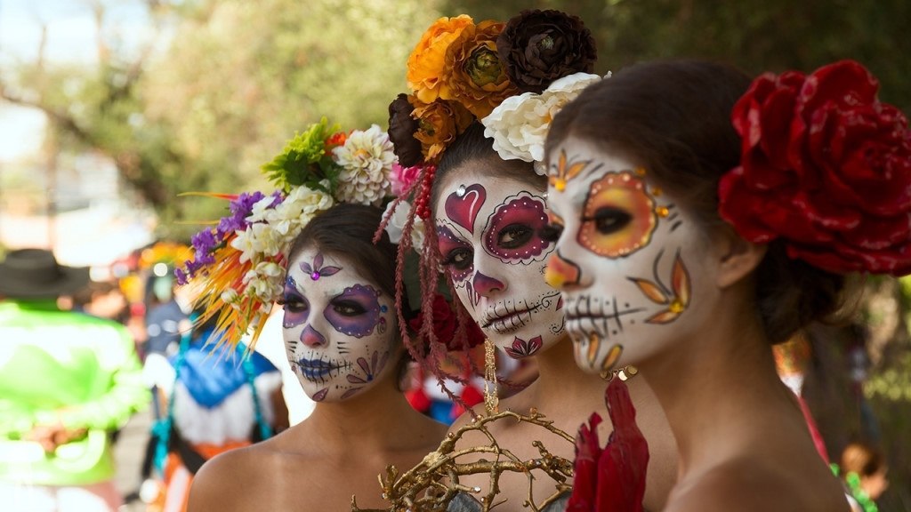 Dia de los Muertos ( ).   ,       ...