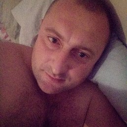 Viktor, 38, 