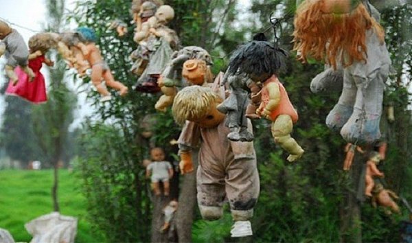 Остров кукол (Мексика).Он по праву считается самым жутким на планете. Имея такое по-детски доброе ...