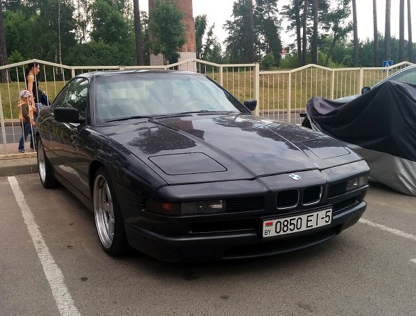 BMW 850i 31   