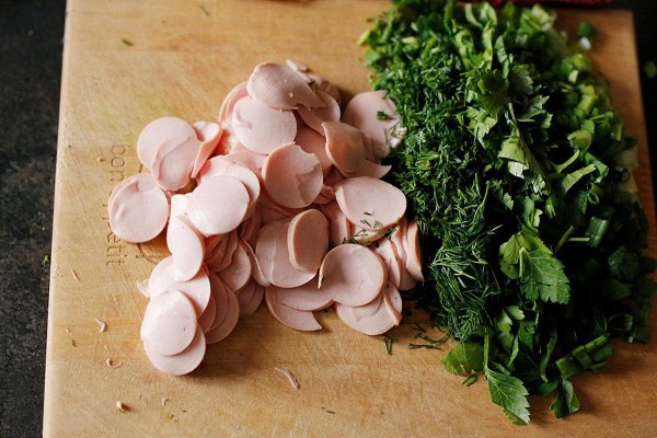 Сырный пирог с картофельной корочкой.Ингредиенты: Крупный картофель — 3 шт. (примерно 600 г) ... - 5