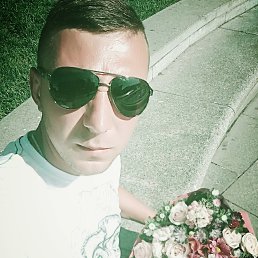 Valerchik, 28, 