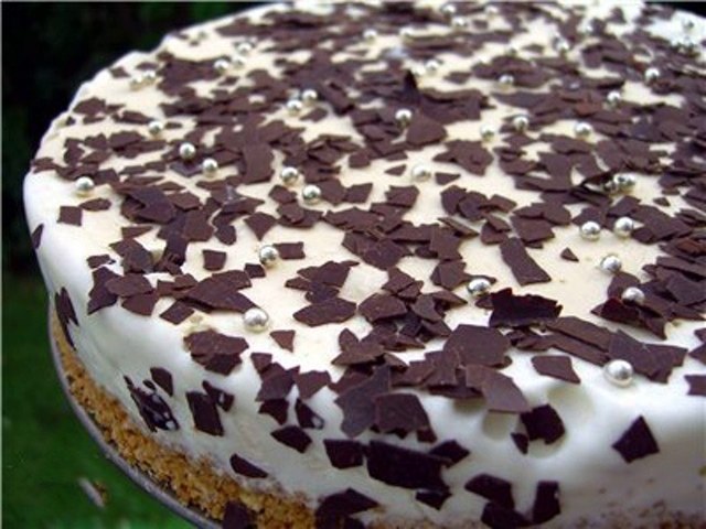 ТОРТ С ВАНИЛЬНЫМ МОРОЖЕННЫМ И ОРЕХАМИ.150г поджаренных половинок ореха пекан =150г печенья=2ст.л ...