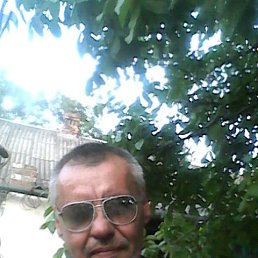Евгений, 63, Томаковка