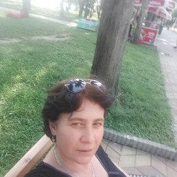 Ekaterina, 51, 