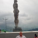 batumi poberjie moria, statua vliublionnim Ali i Nino