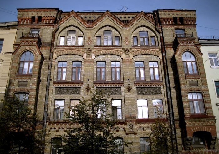 Готика Васильевского острова - доходный дом В. Ф. Штрауса. Среди домов 2-й линии Васильевского ...