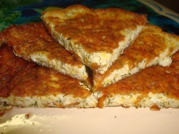 Ленивые хачапури- быстро вкусно. Ингредиенты: · сыр - 100 гр. · сметана - 100 гр. · яйцо - 1 шт. · ...