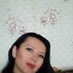 Лена, 46, Харцызск