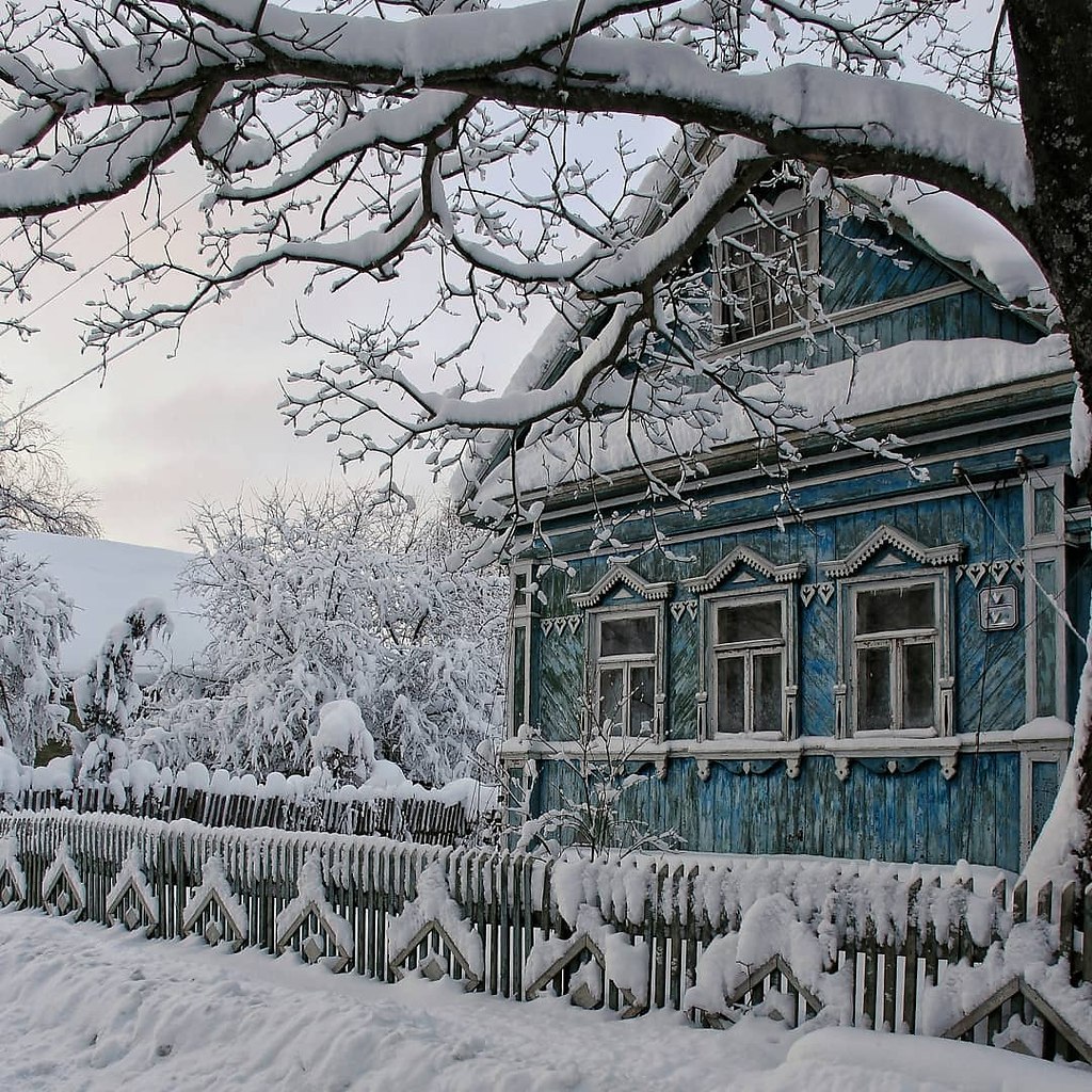 Фото зимнего домика в деревне Фото зимнего домика в деревне