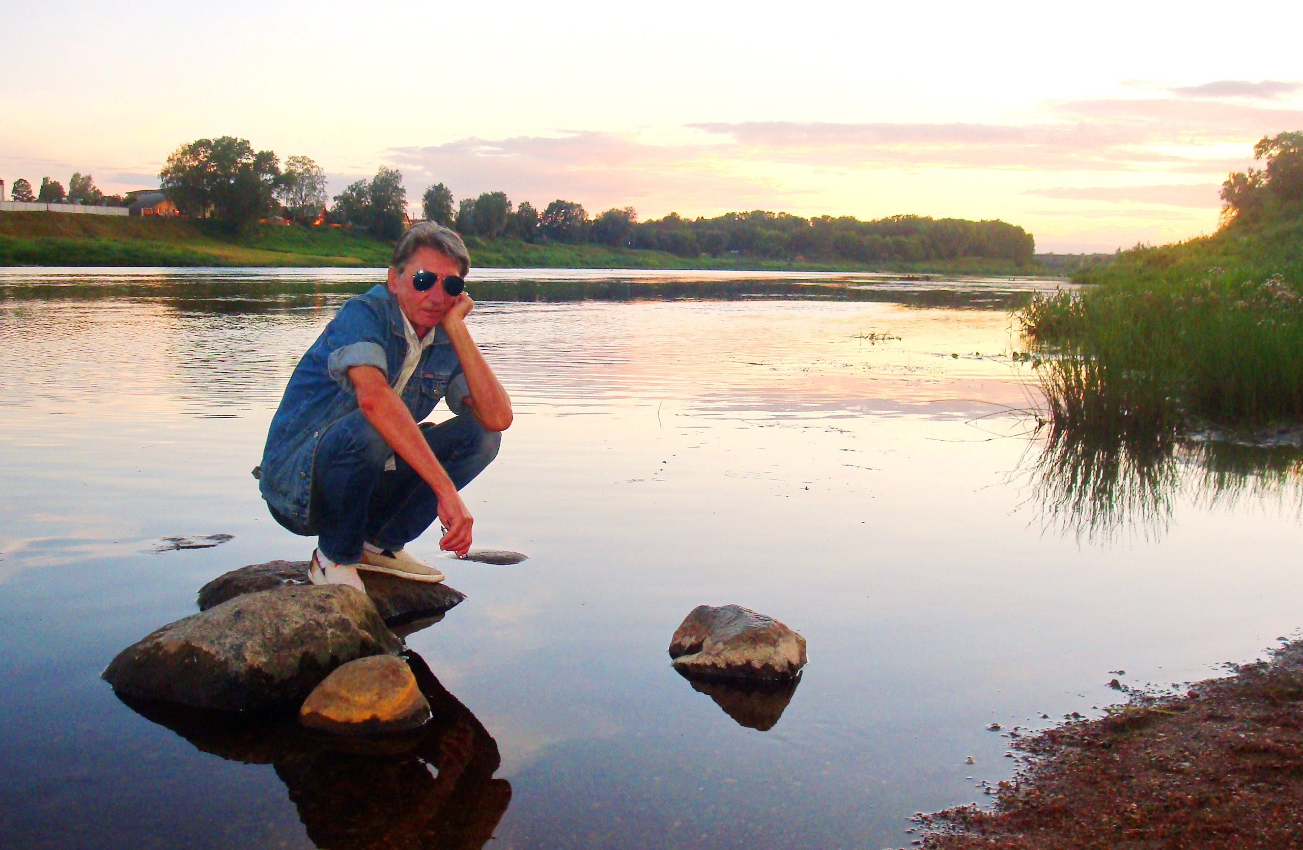  - 15  2018  11:44 - 2