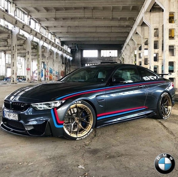  BMW