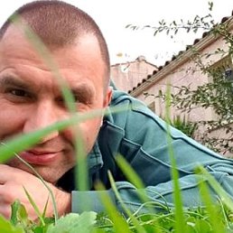 Vitaliy, 49, 