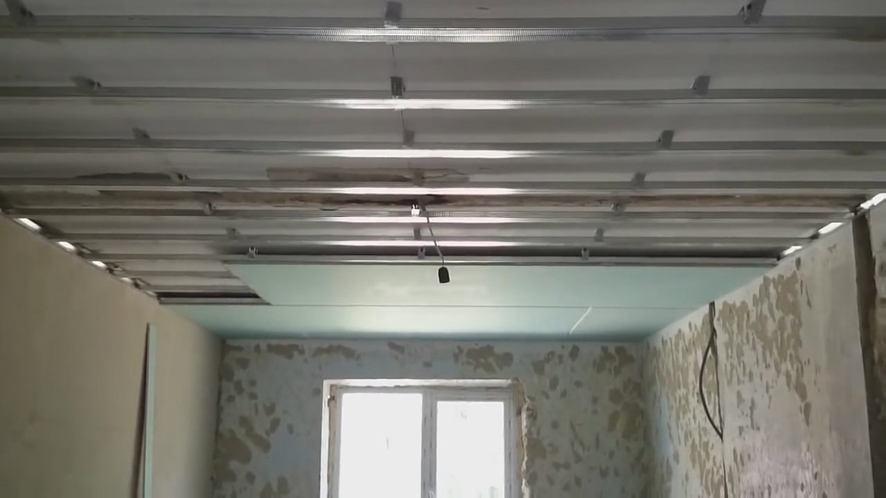 Двухуровневый потолок из гипсокартона с подсветкой своими руками