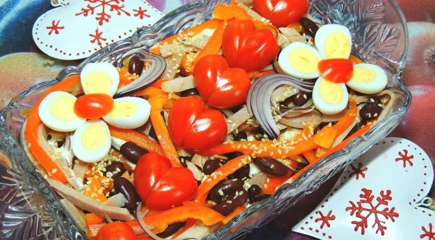 Салат с бужениной.ИНГРЕДИЕНТЫбуженина 150-200 гперец болгарский 1 шт.лук сиреневый 1 шт.майонез 2 ...
