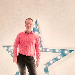 ��������, 34 ����, ������������