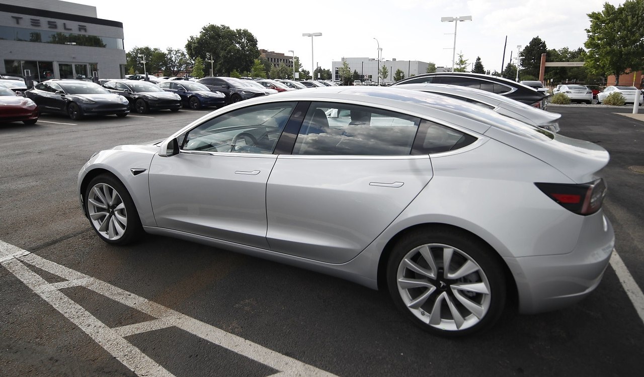 ������� ������� Summon ����������� Tesla ��������� �� � ������������-����������� ��.������� ...