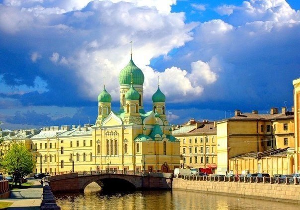 Исидоровская церковь. Живописная Исидоровская церковь находится у Могилёвского моста, на пересечении ...