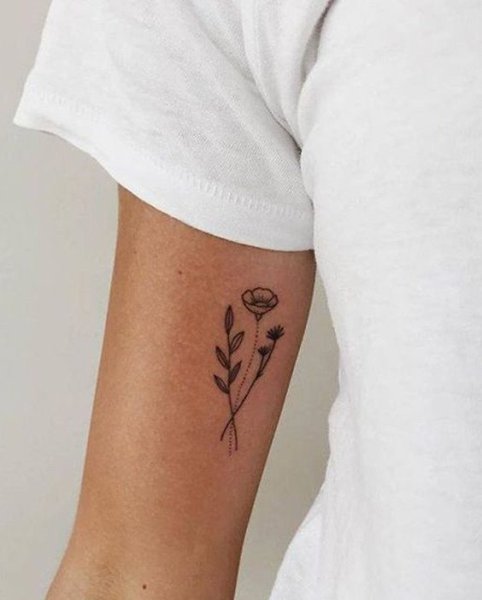 Аккуратные тату с цветами и веточками.#стиль@woman.blog