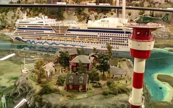     , .   (Miniatur Wunderland)   ...