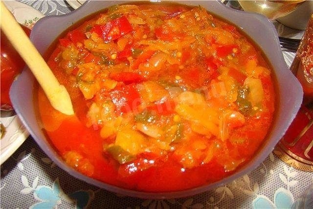 Лечо. Я готовила много всяких вариантов лечо и с луком и с морковью,но однажды придя к подруге я не ...