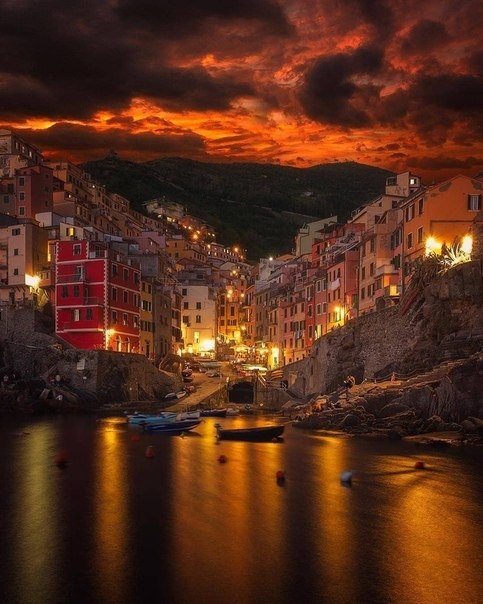 Riomaggiore, Cinque terre, Italy