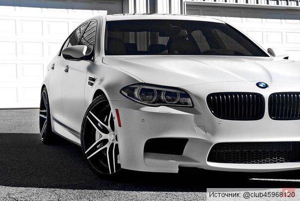 BMW M5 F10