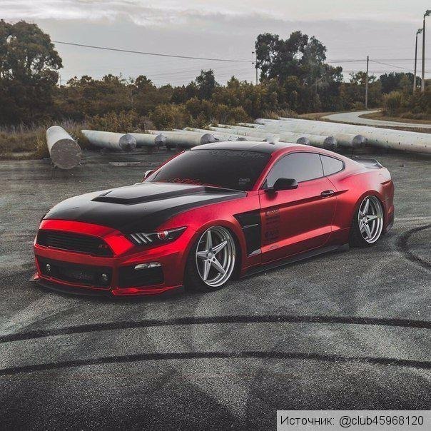 Ford Mustang Roush