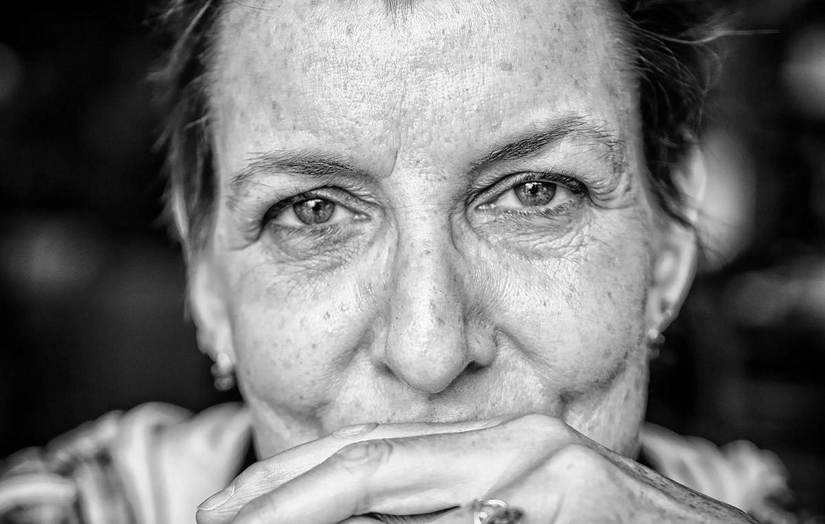   !  ,   .  ,  ,      ...