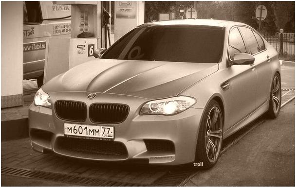    BMW M5 F10